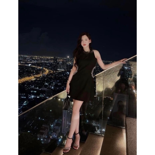 Váy khoét eo ngọc 2 màu thumb