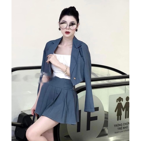 Set vest xám + đen thumb