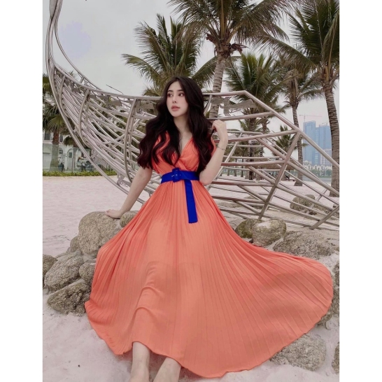 Đầm maxi xếp ly thumb