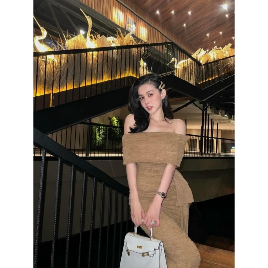 Váy body trễ vai thumb