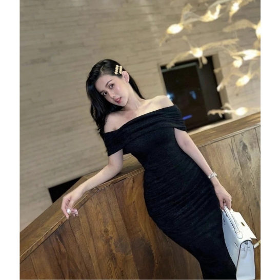 Váy body trễ vai thumb