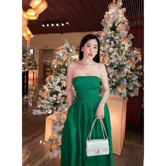 Váy quây dài xoè thumb