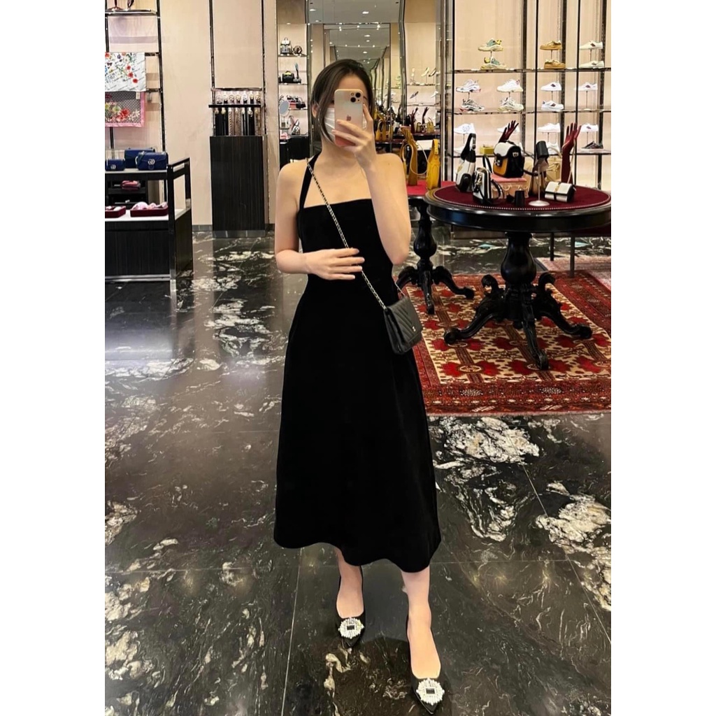 Váy yếm đính đá