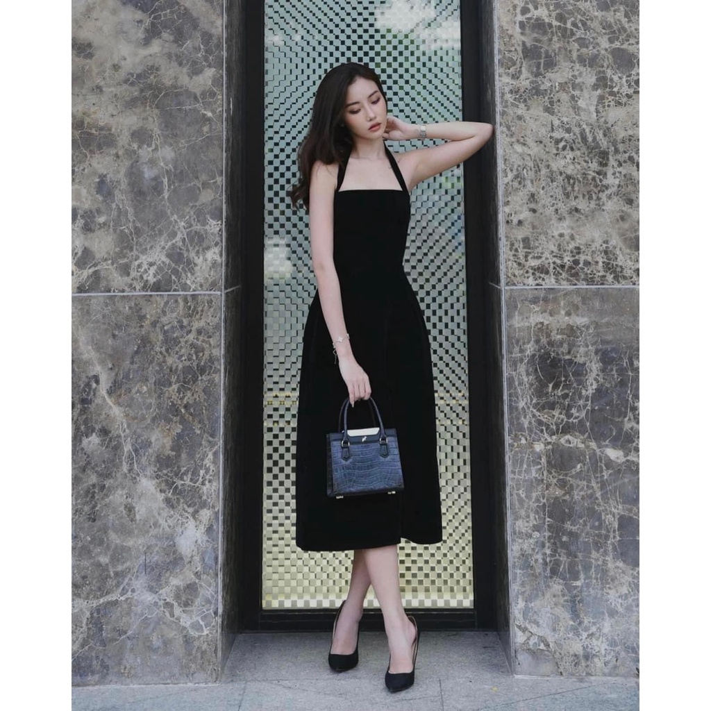 Váy yếm đính đá