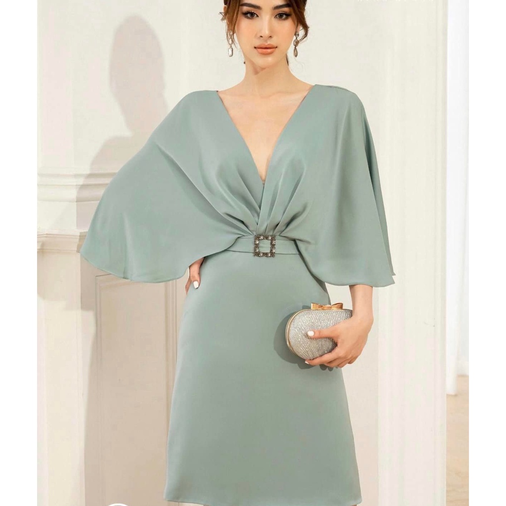 Váy tag đá tay dơi