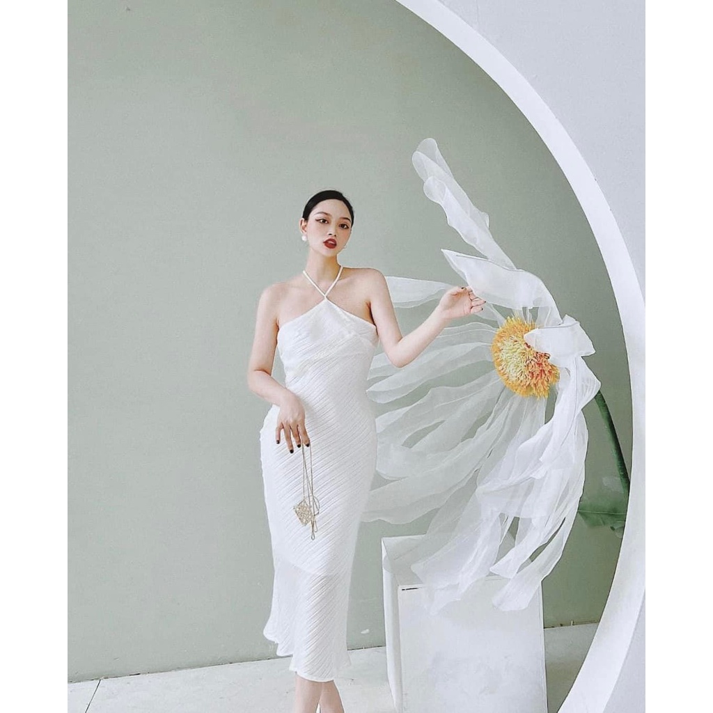 Váy lụa yếm hở lưng 3 màu