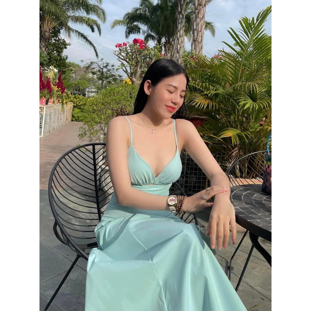 Váy chất thô dáng xoè cổ chữ V