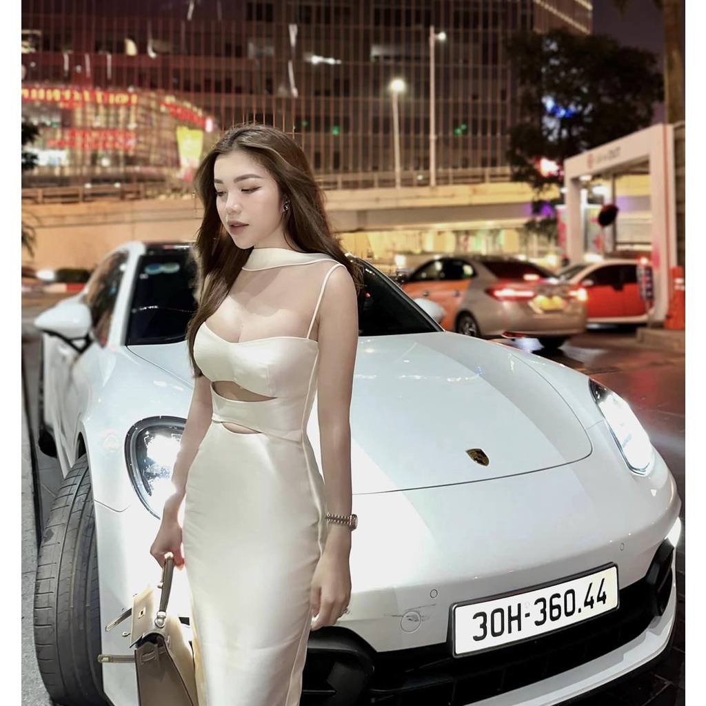 Váy cutout cổ yếm