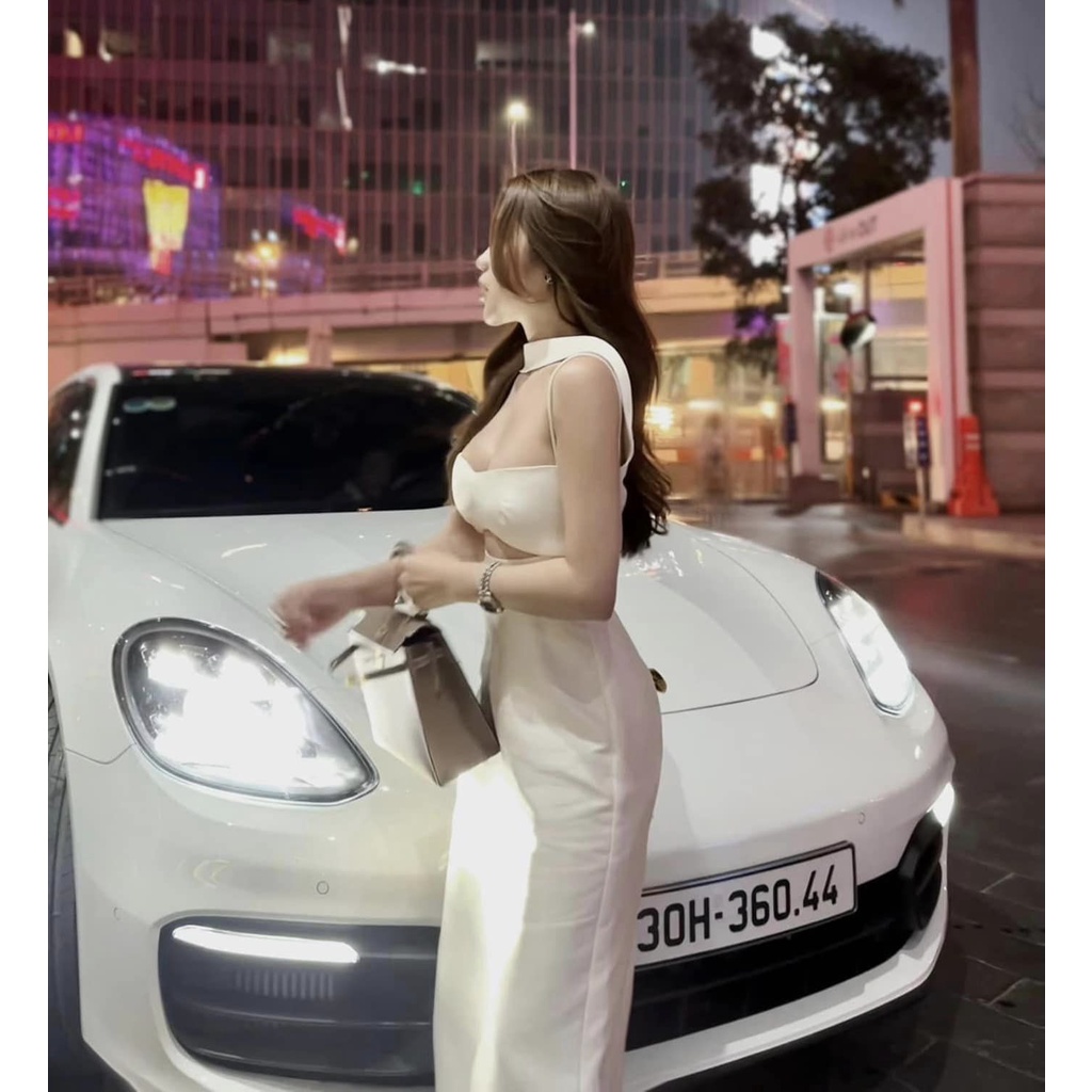 Váy cutout cổ yếm