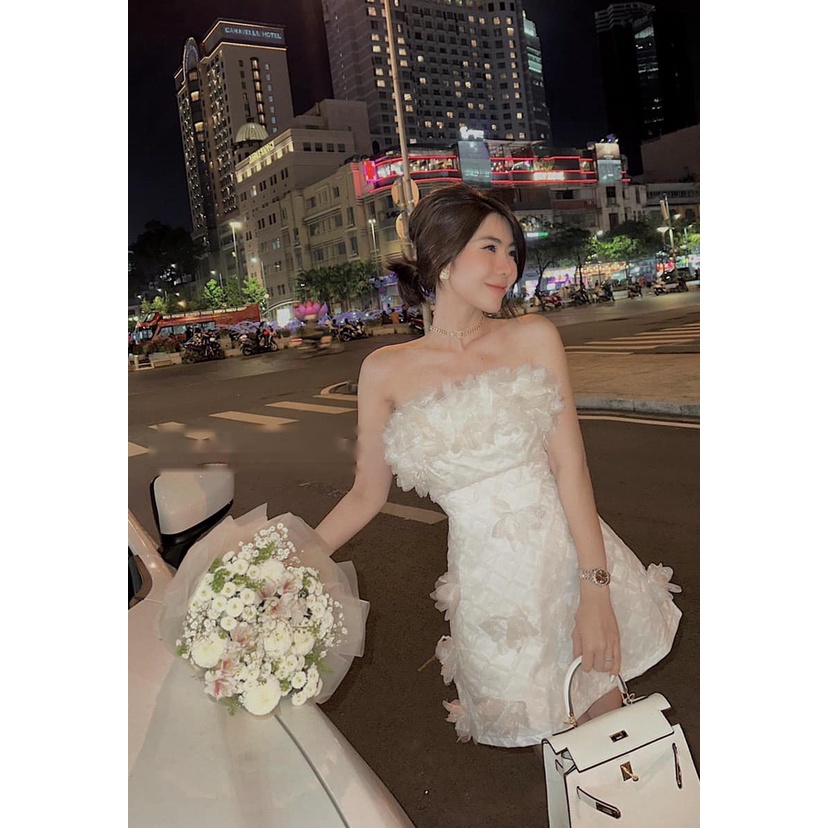 Váy quây hoa lưới ren