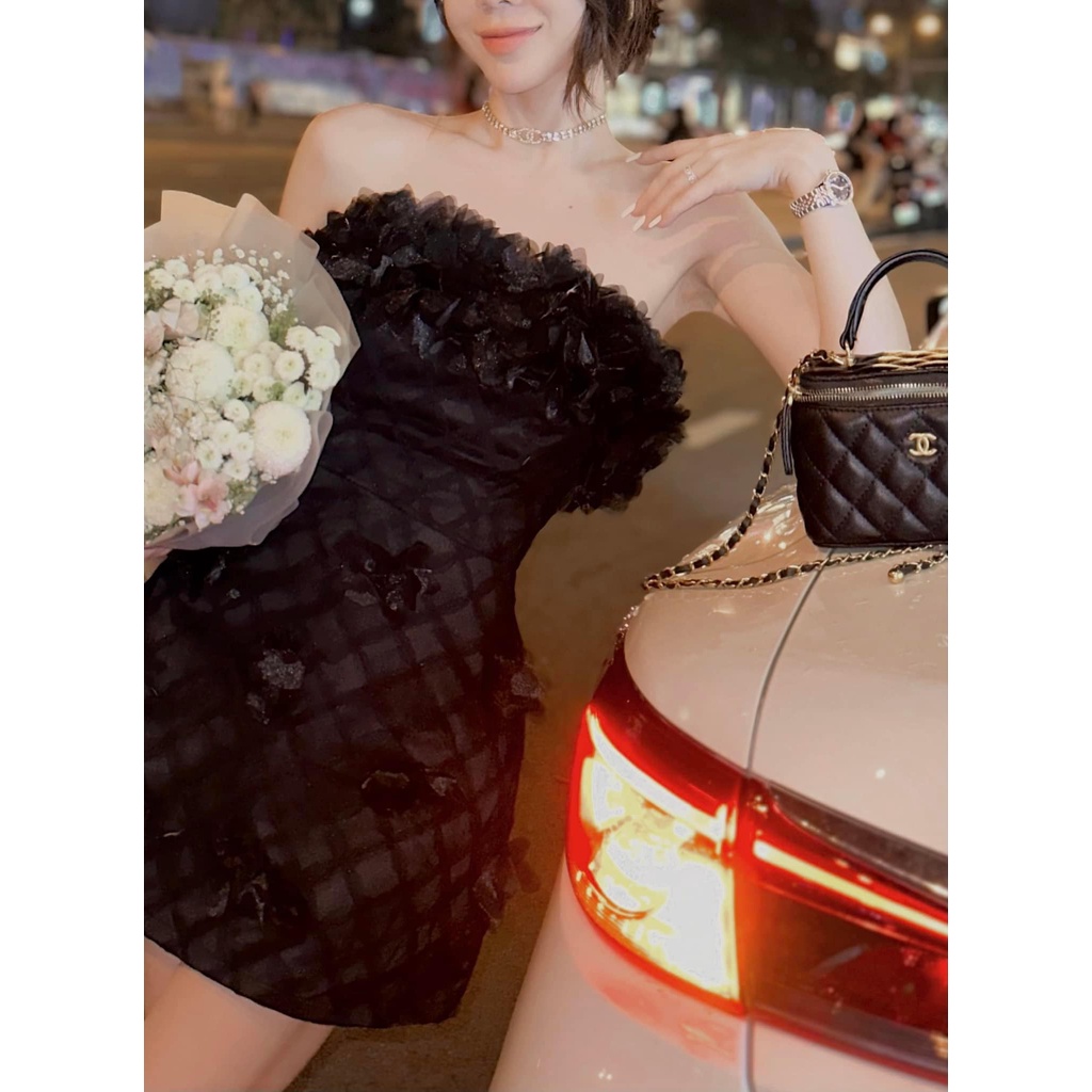 Váy quây hoa lưới ren