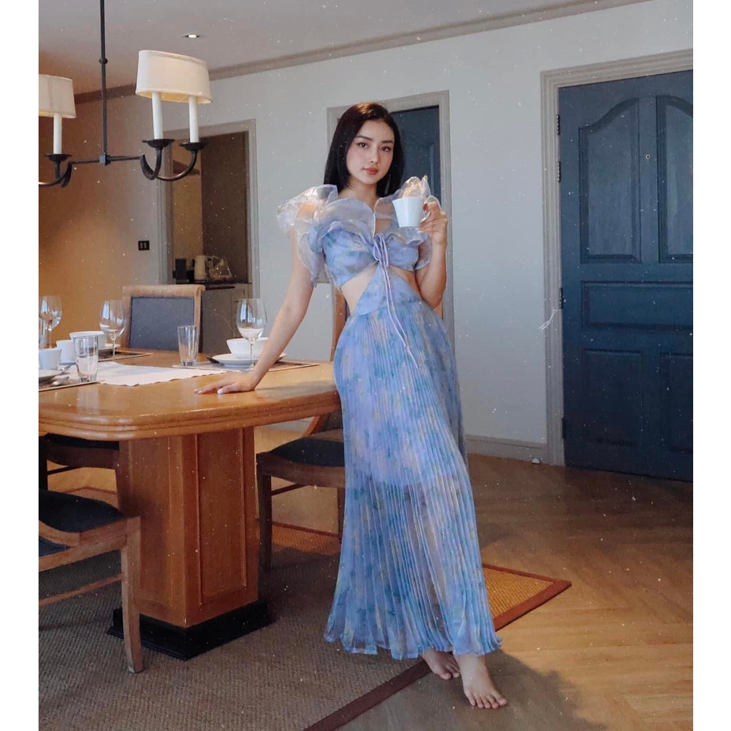 Đầm maxi xếp ly khoét eo