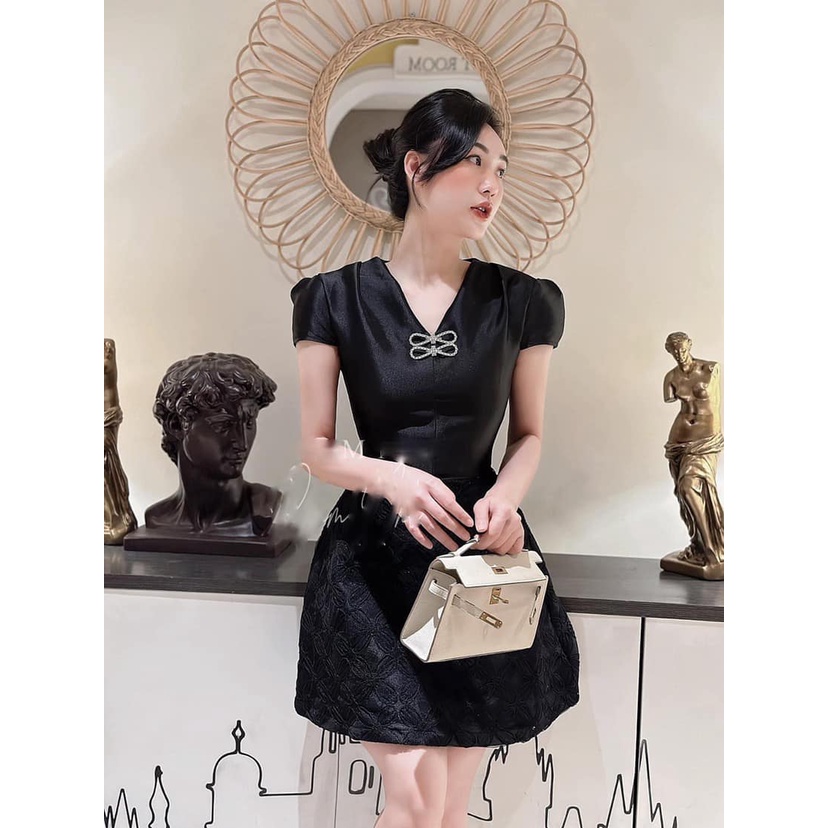 Váy tafta lưới nơ đá