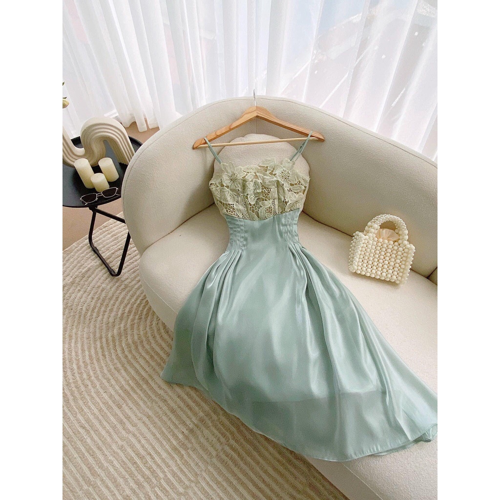 Váy dây hoa ngực màu xanh